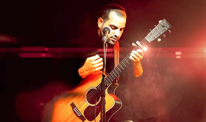 עקיבא מגיש: 'ראיתי עיר עוטפת אור'▶️