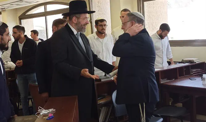 חי: יום ירושלים של תורה בישיבת הכותל▶️