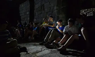 קינות בבית הכנסת העתיק באום אל-קנאטר