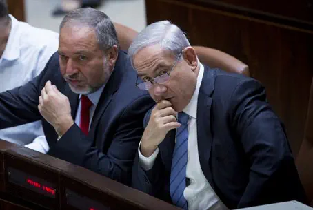 Парламент Израиля уполномочил премьера и министра обороны объявлять войну