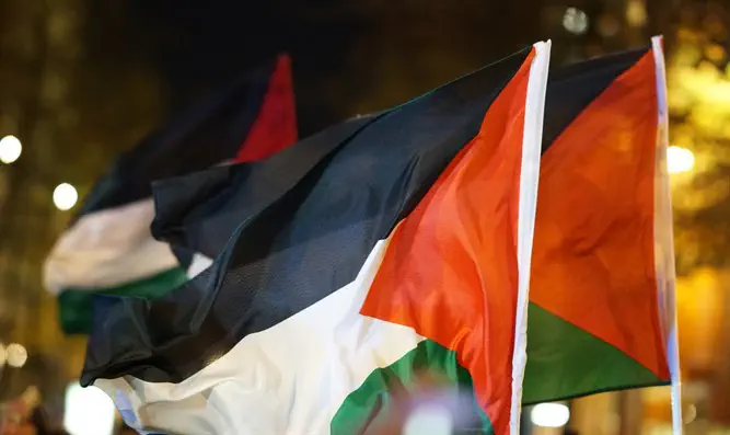 האצטדיון הביתי קושט בדגלי אש"ף▶️