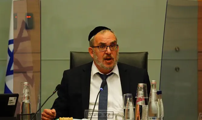 יו"ר ועדת החוקה, ח"כ יעקב אשר יו"ר ועדת החוקה, ח"כ יעקב אשר