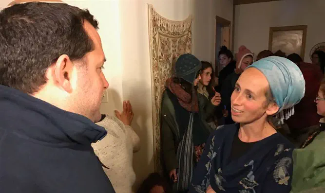 דגן בעמונה. הערב