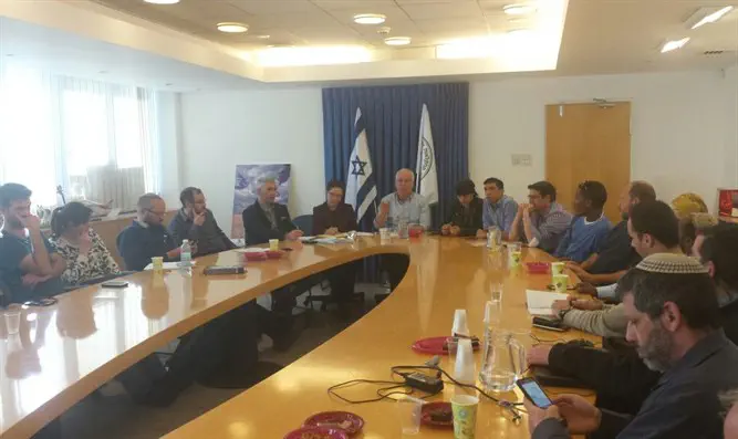 נציגי הגרעינים בפגישה עם אריאל