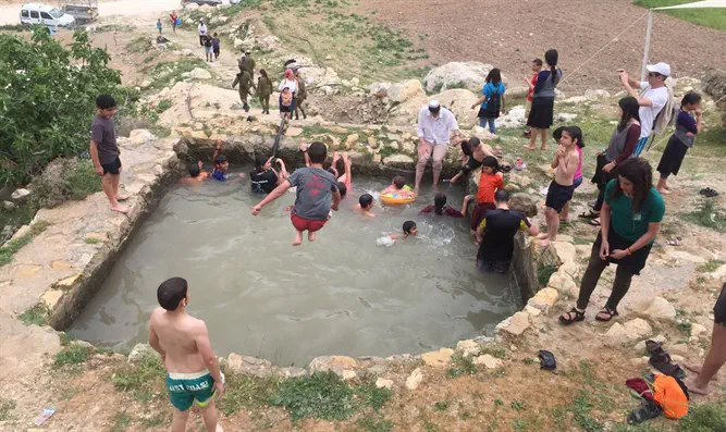 טיולי מים בחבל יתיר