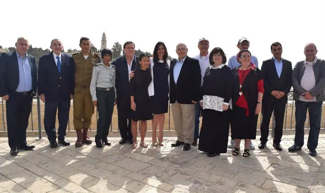 רגב ומדליקי המשואות