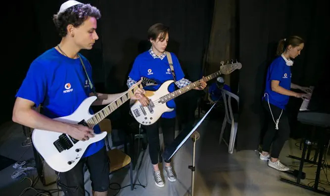 מנגנים שירים חסידיים