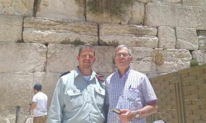 יעקב שגיב והרב קרוב בכותל