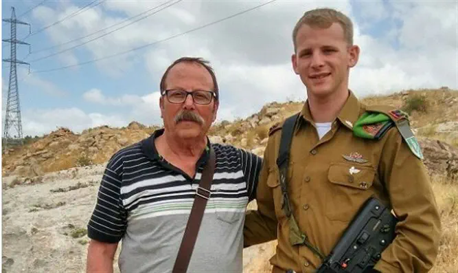 משה רוזנצוויג ונכדו אליעד