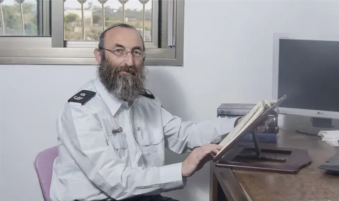 התפטר. הרב מנחם פרל