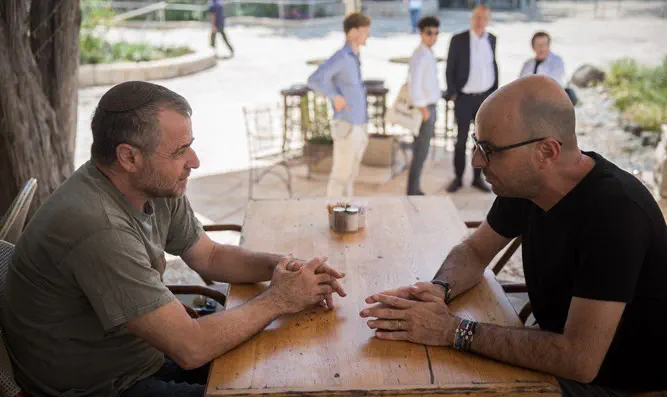 חוט של ידידות. ריקלין ויניב