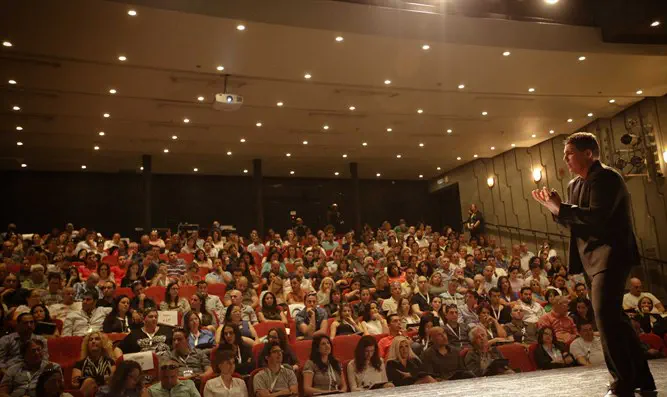 ניר דובדבני