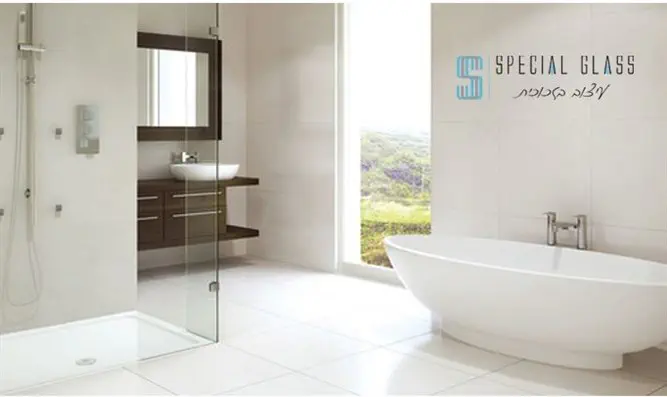 עיצוב בזכוכית