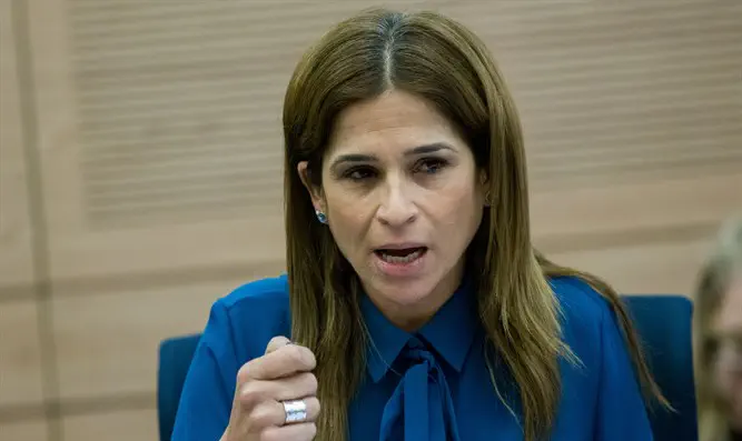 מירב בן ארי