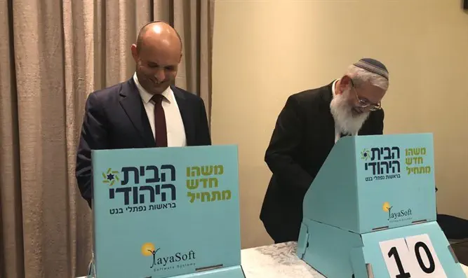 השר בנט וסגן השר בן דהן מצביעים