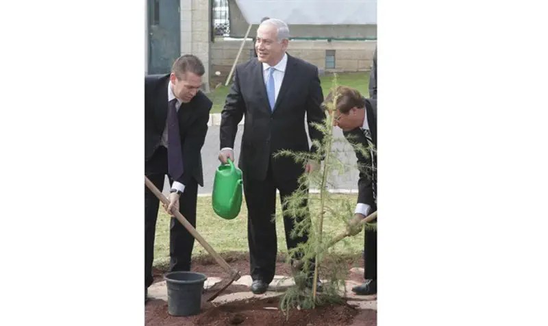 Prime Minister participates in Tu B'Shvat tree planting