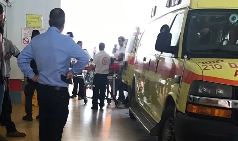 הגעת הפצועים לבית החולים בנהריה