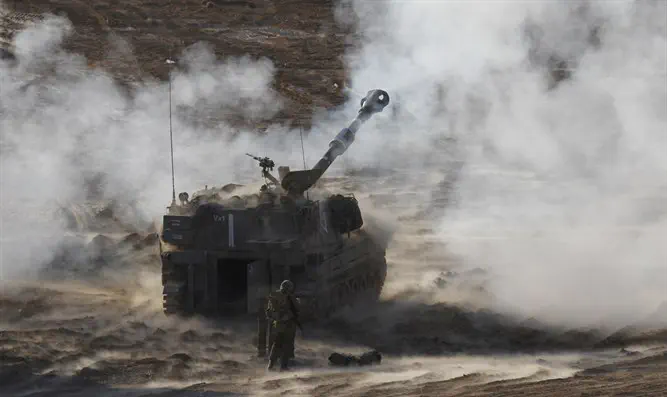 Self-propelled howitzer