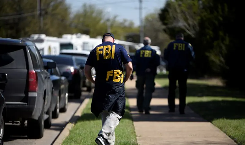 FBI arrives to explosion scene, Austin, Texas