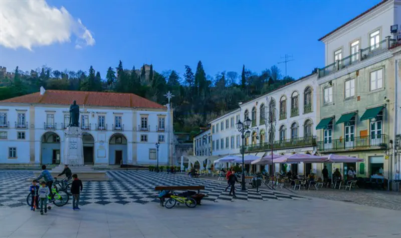 Main square (Praca da Republica) and town hall, in Tomar, Portugal