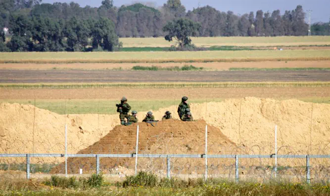 IDF forward observers to Gaza riots