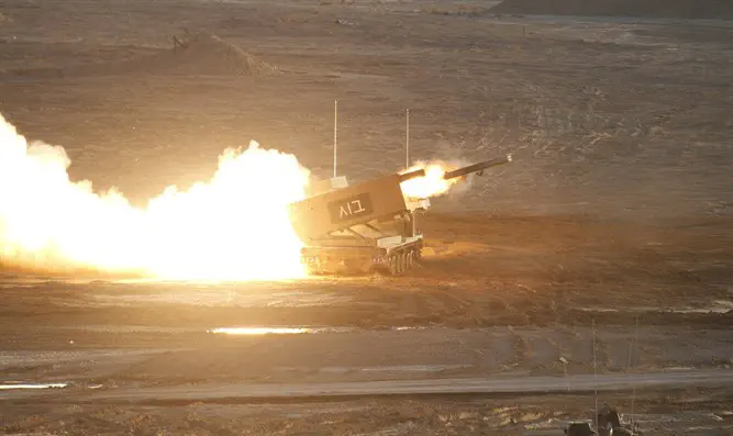 M270 Multiple Launch Rocket System (M270 MLRS)