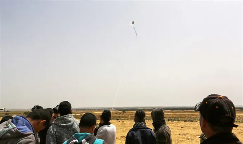 Weaponized kite airborne