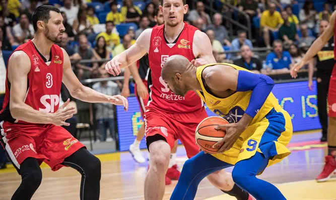 נתן את הנשמה. אלכס טיוס