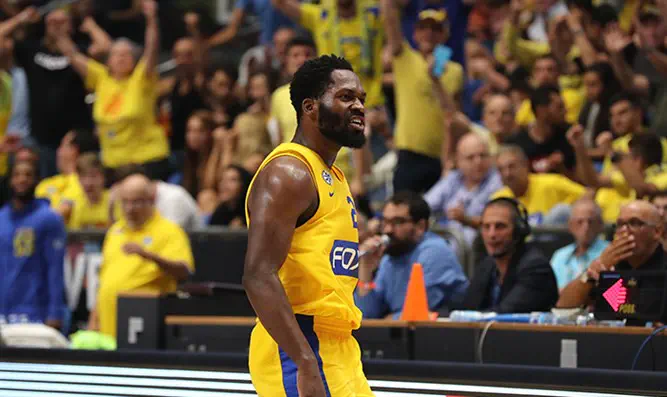 ג'רמי פארגו חוגג עלייה לגמר, הערב