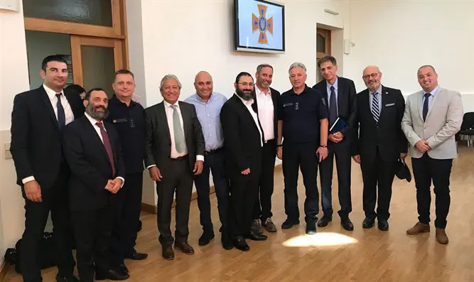 United Hatzalah's Dov Maisel and Rabbi Hillel Cohen at meeting in Ukraine
