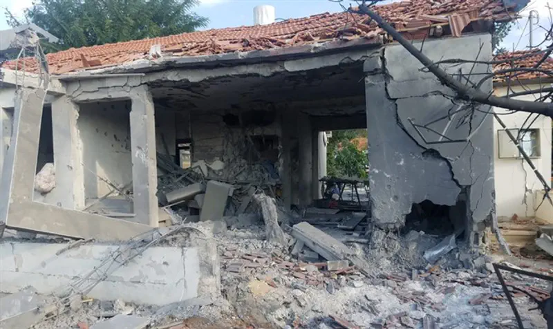 Israeli house hit by rockets