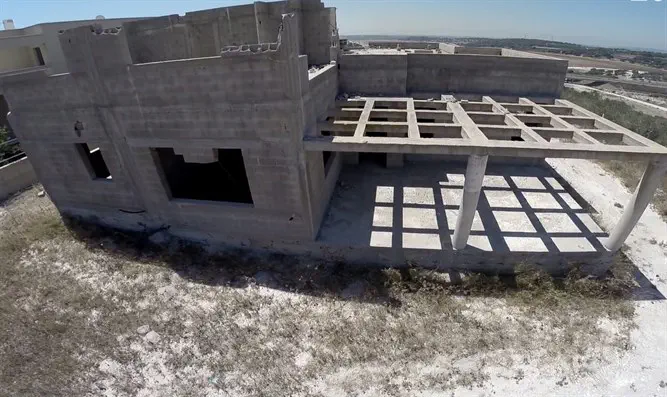 הבית הלא גמור בשנת 2014