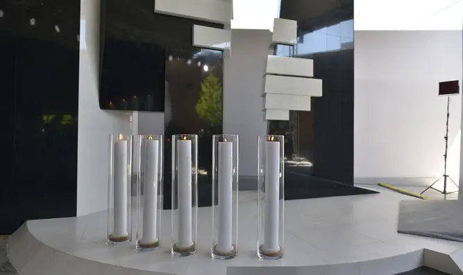 האנדרטה החדשה