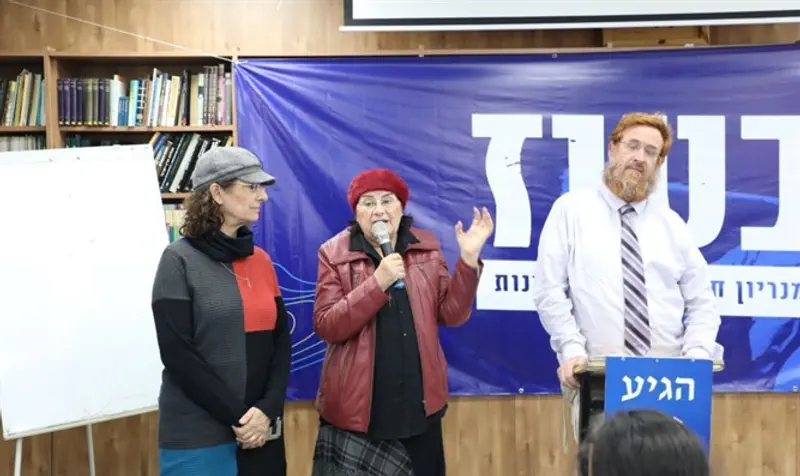 Sovereignty Movement co-Chairwomen with Yehuda Glick