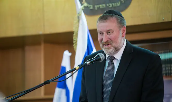 אביחי מנדלבליט