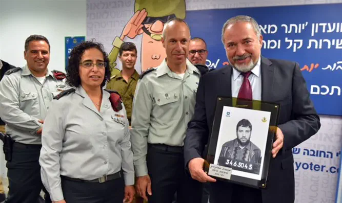 ליברמן בלשכת הגיוס