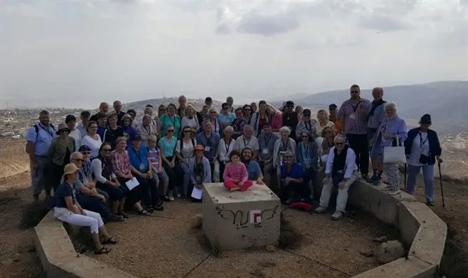 מבקרים ביו"ש