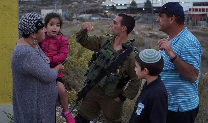 תהל הקטנה סוגרת מעגל