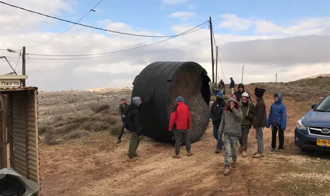 עמונה, הבוקר