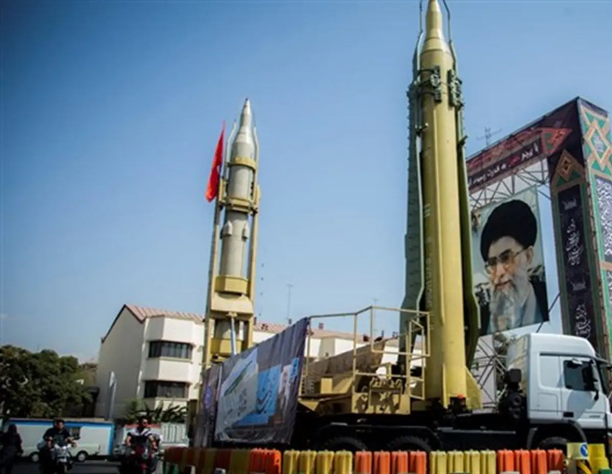 Iran Displays Qadr Ballistic Missile at Tehran Rally Hours Before Ceasefire Expires