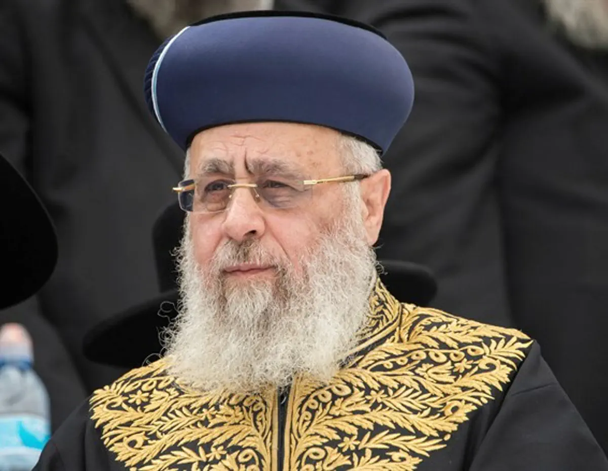 Chief Rabbi on Aharon Barak 'He doesn't know the 'Shema Yisrael