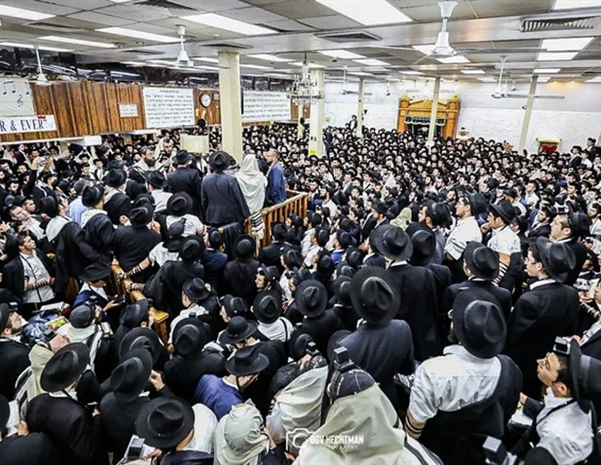 Tishrei at 770: Record number of Chabad hasidim visit 770 | Israel ...