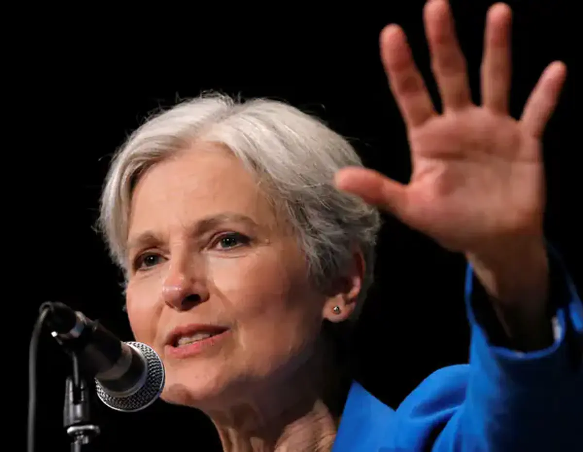Candidate shifts tone on Israel at private club event