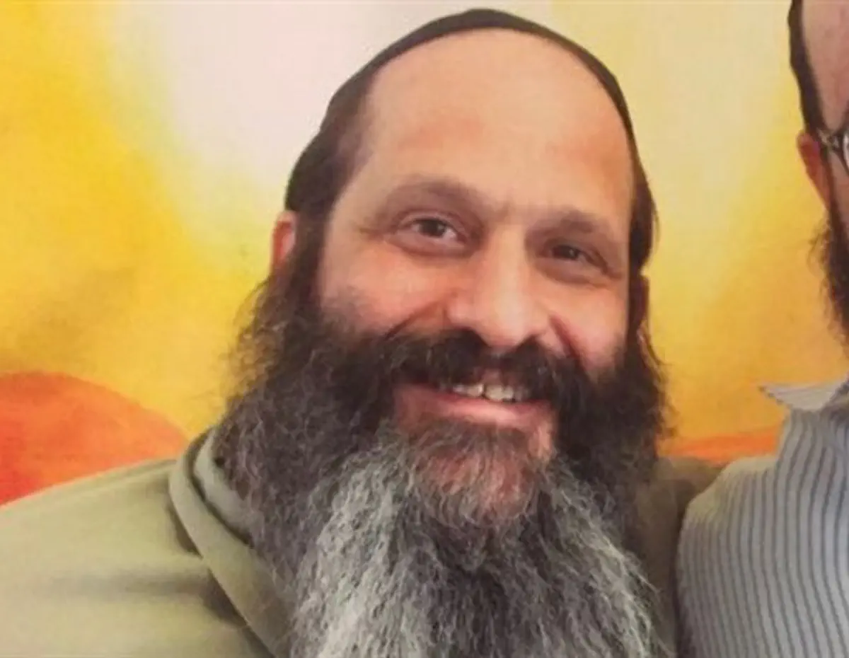 Watch Rubashkin celebrates on car ride home from prison Israel