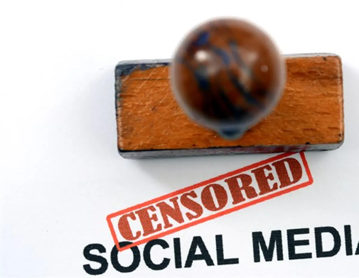 Section 230 facially violates 1st Amendment by subcontracting