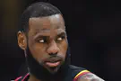 LeBron James makes historic 40,000th career point