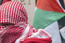 פרו פלסטינית איימה, נעצרה ופוטרה מעבודתה