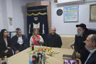 Defense Min. donates 'parochet' to synagogue