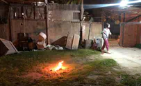 Arabs throw firebombs and pipe bomb at Beit El