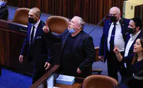 Likud's David Amsalem submits 'anti-Barkat' legislation